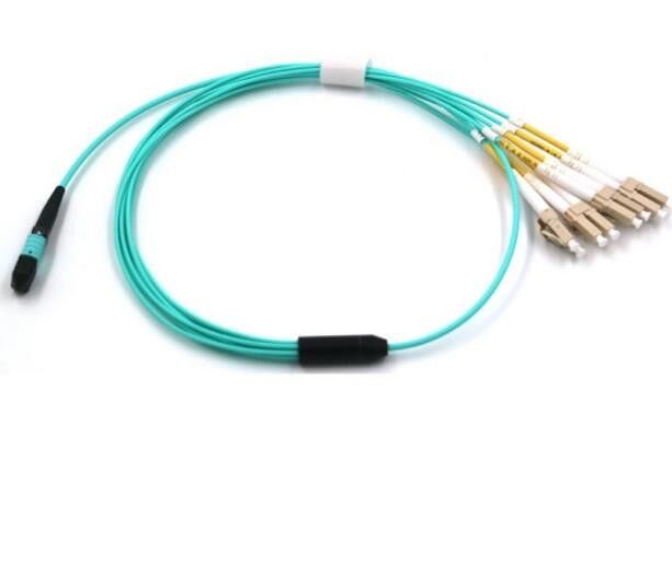 2M 광섬유 MPO 8 핵심 OM3 MM 팬아웃 LSZH 1310nm 검사 파장