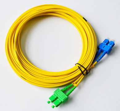 SM 두 부분으로 되 SC / UPC-SC / APC 3.0 밀리미터 광섬유 점퍼 10m SGS ISO